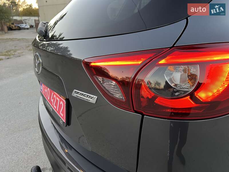 Позашляховик / Кросовер Mazda CX-5 2016 в Радивиліві
