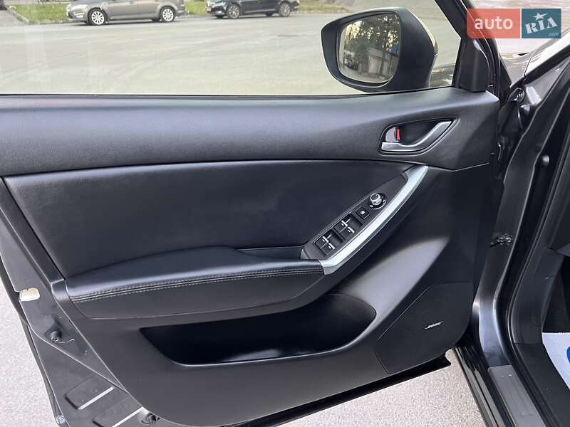 Позашляховик / Кросовер Mazda CX-5 2016 в Радивиліві