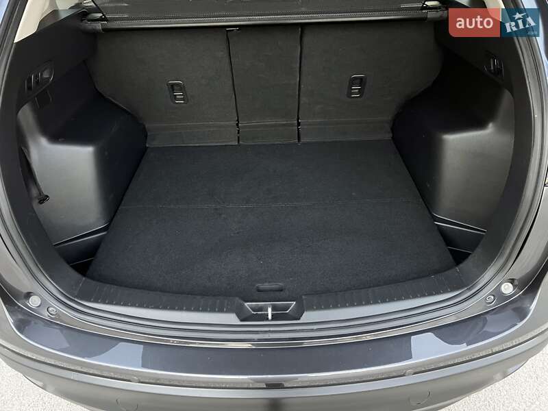 Позашляховик / Кросовер Mazda CX-5 2016 в Радивиліві