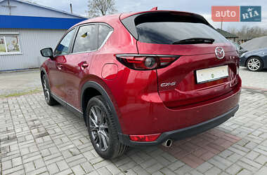 Позашляховик / Кросовер Mazda CX-5 2017 в  фото 8 Позашляховик / Кросовер Mazda CX-5 2017 в