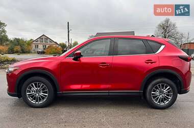Позашляховик / Кросовер Mazda CX-5 2017 в 