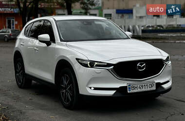 Внедорожник / Кроссовер Mazda CX-5 2018 в 