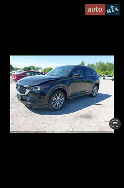 Внедорожник / Кроссовер Mazda CX-5 2023 в 