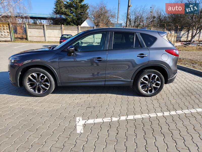 Позашляховик / Кросовер Mazda CX-5 2016 в  фото Позашляховик / Кросовер Mazda CX-5 2016 в