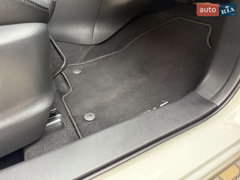 Позашляховик / Кросовер Mazda CX-5 2012 в Луцьку