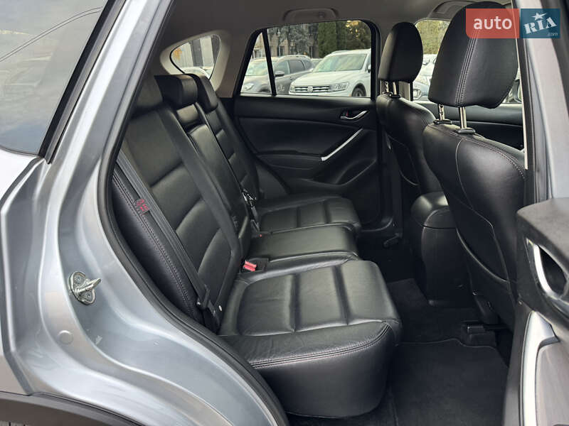 Внедорожник / Кроссовер Mazda CX-5 2016 в Дубно