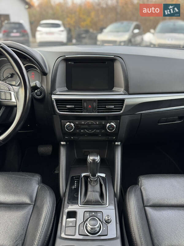 Внедорожник / Кроссовер Mazda CX-5 2016 в Дубно