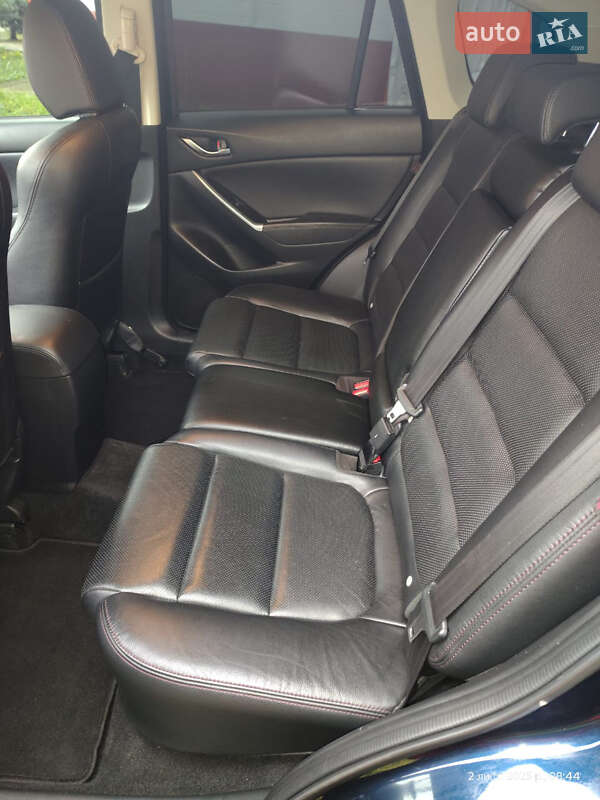 Позашляховик / Кросовер Mazda CX-5 2015 в Ізюмі