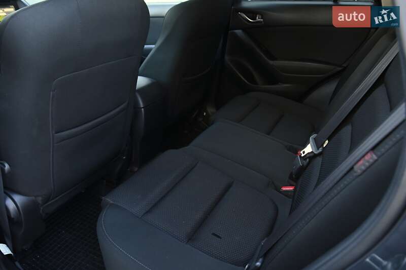 Внедорожник / Кроссовер Mazda CX-5 2016 в Бердичеве