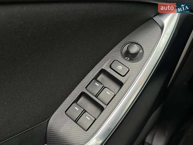 Позашляховик / Кросовер Mazda CX-5 2015 в Києві