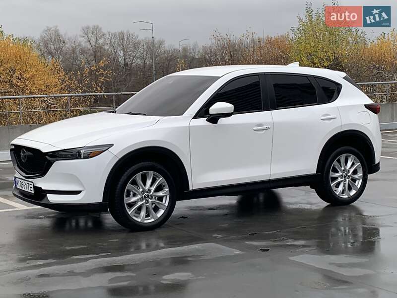 Внедорожник / Кроссовер Mazda CX-5 2017 в Киеве