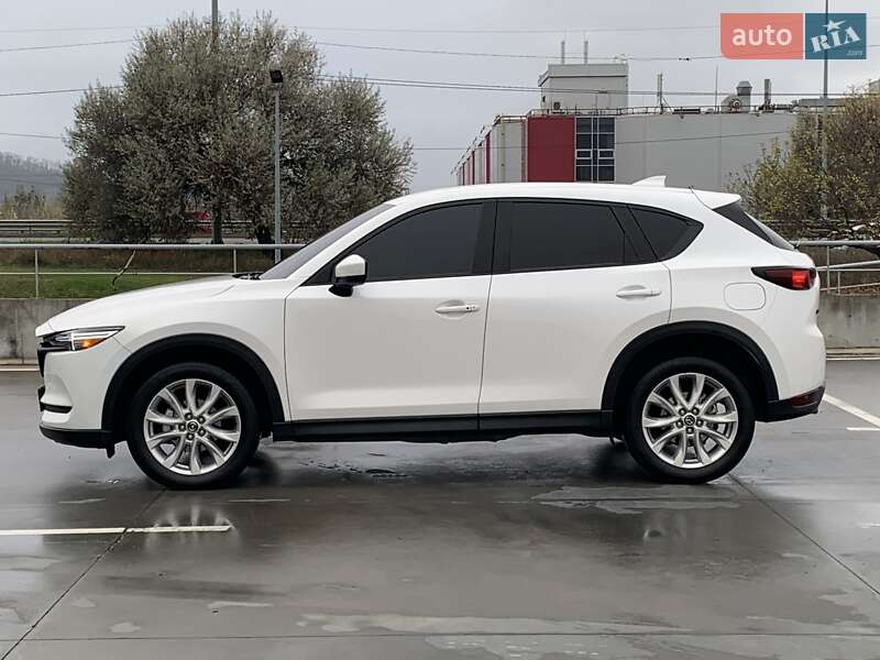 Внедорожник / Кроссовер Mazda CX-5 2017 в Киеве
