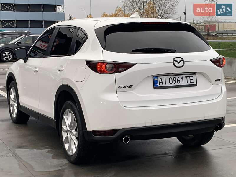 Внедорожник / Кроссовер Mazda CX-5 2017 в Киеве