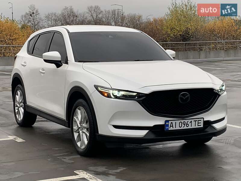 Внедорожник / Кроссовер Mazda CX-5 2017 в Киеве
