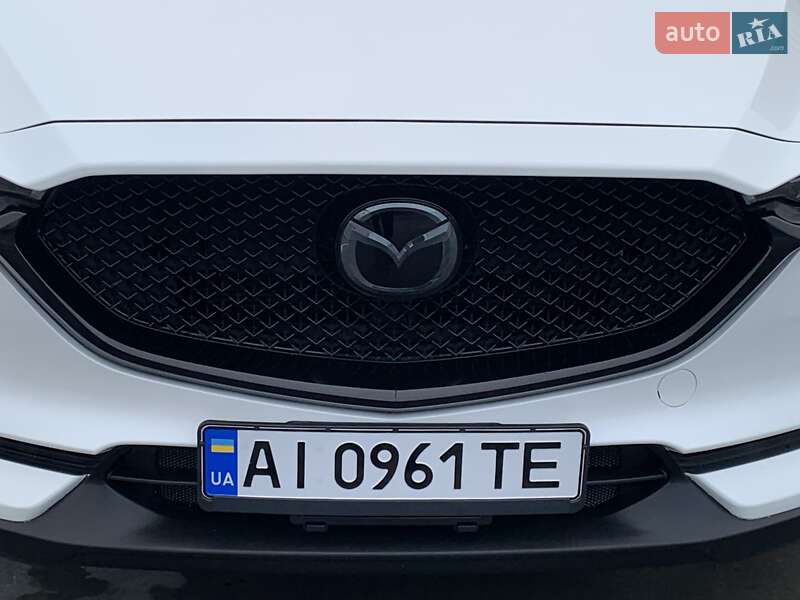 Внедорожник / Кроссовер Mazda CX-5 2017 в Киеве