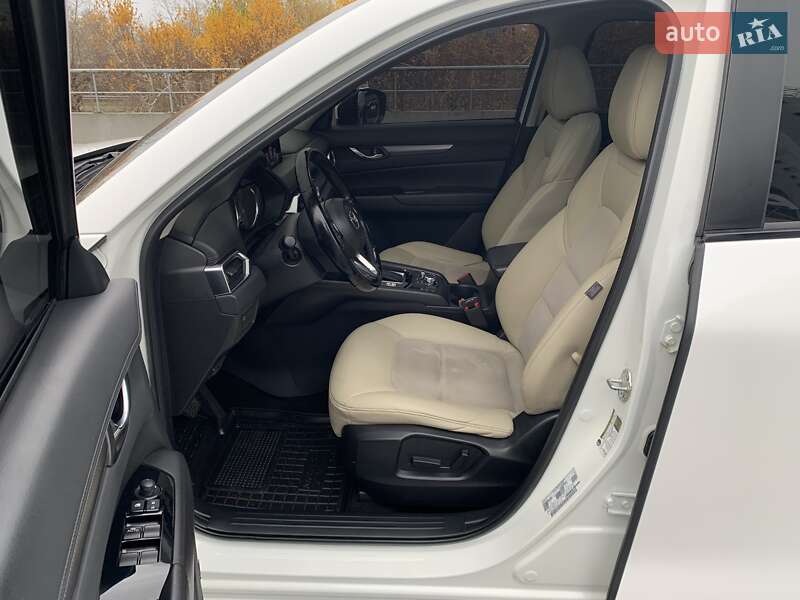 Внедорожник / Кроссовер Mazda CX-5 2017 в Киеве