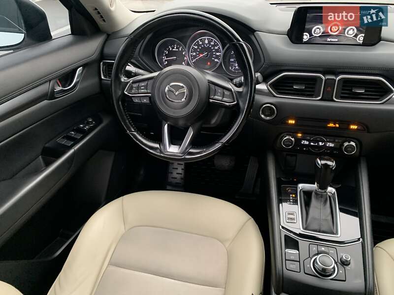 Внедорожник / Кроссовер Mazda CX-5 2017 в Киеве