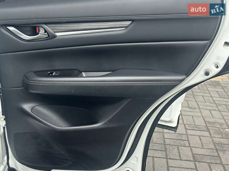 Позашляховик / Кросовер Mazda CX-5 2018 в Києві фото 35 Позашляховик / Кросовер Mazda CX-5 2018 в Києві