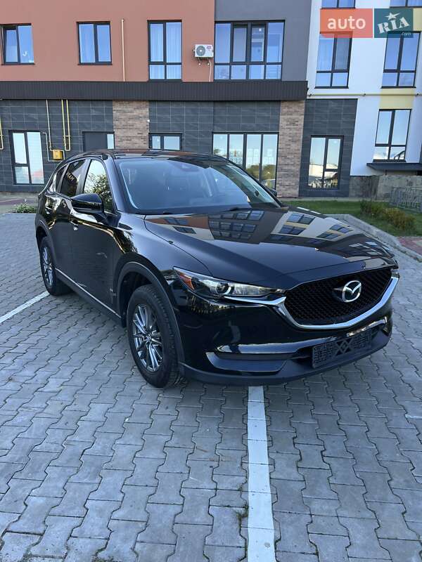 Позашляховик / Кросовер Mazda CX-5 2017 в Луцьку