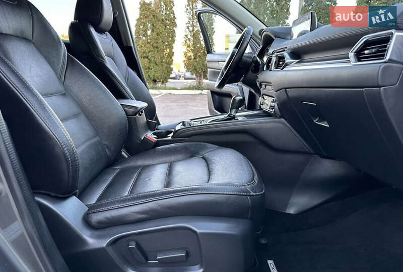 Позашляховик / Кросовер Mazda CX-5 2017 в Миколаєві