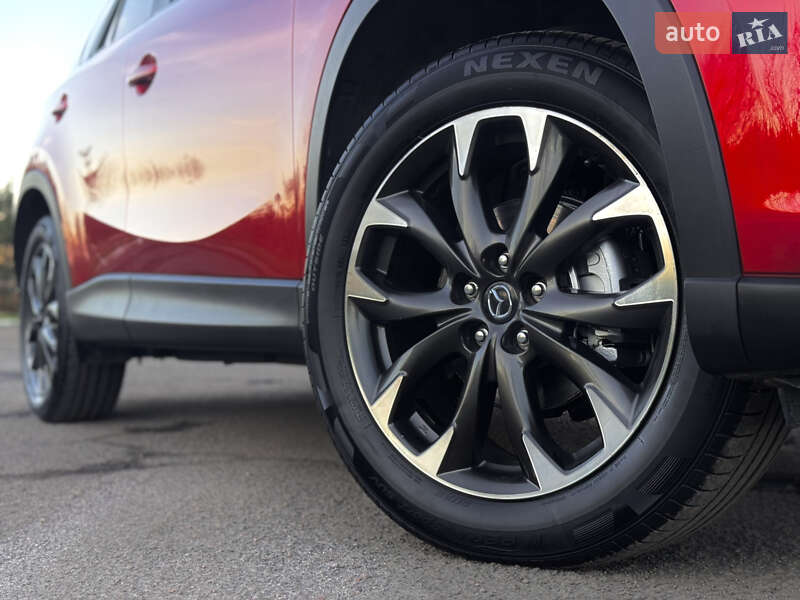 Позашляховик / Кросовер Mazda CX-5 2015 в Радивиліві