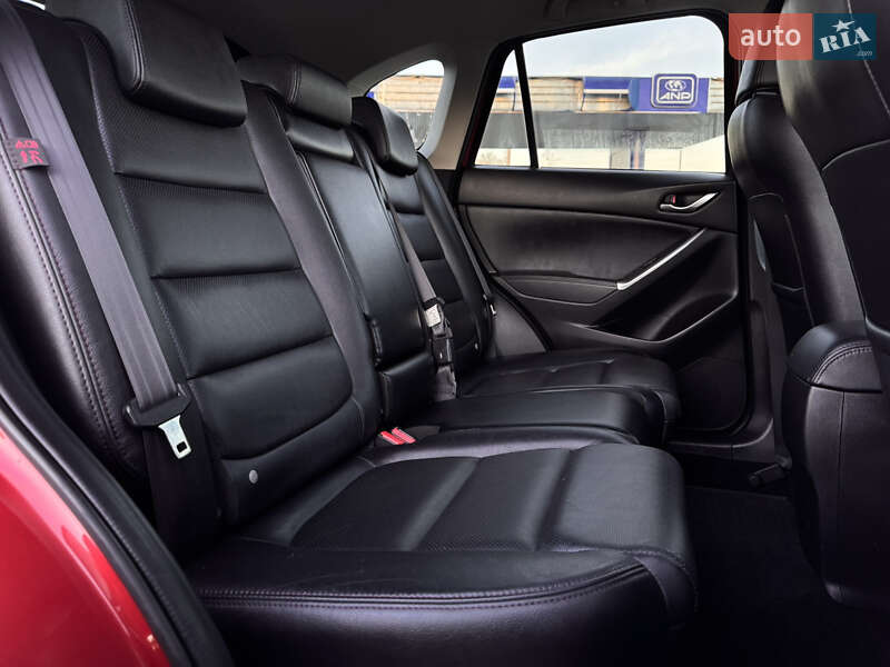 Позашляховик / Кросовер Mazda CX-5 2015 в Радивиліві