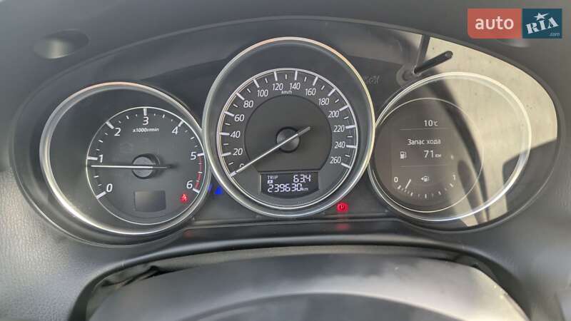 Внедорожник / Кроссовер Mazda CX-5 2015 в Ровно