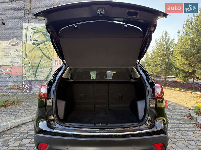 Позашляховик / Кросовер Mazda CX-5 2015 в Луцьку