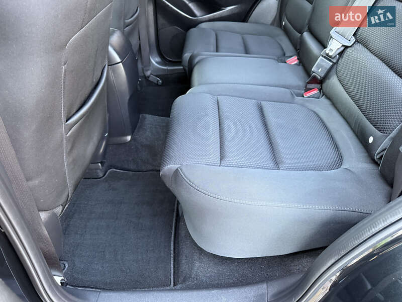 Позашляховик / Кросовер Mazda CX-5 2015 в Луцьку