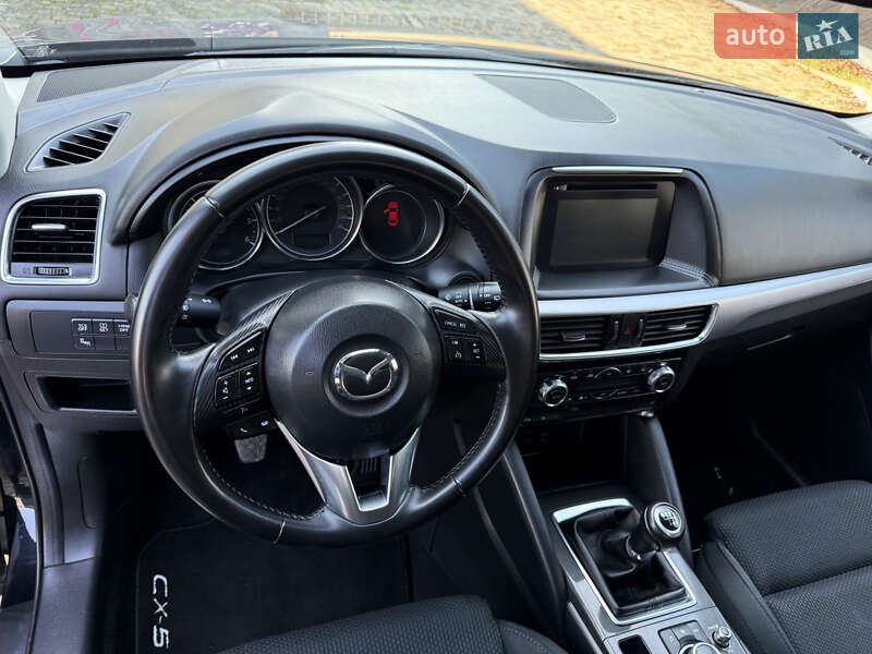 Позашляховик / Кросовер Mazda CX-5 2015 в Луцьку