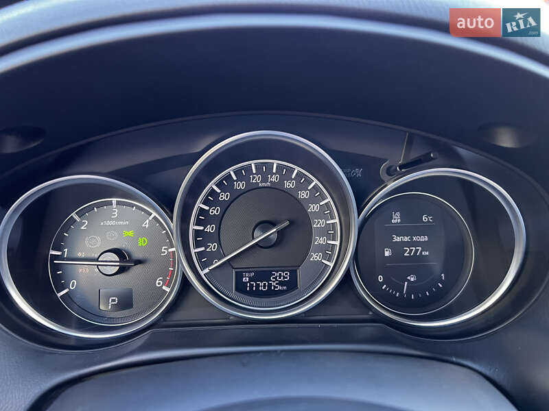 Внедорожник / Кроссовер Mazda CX-5 2016 в Луцке