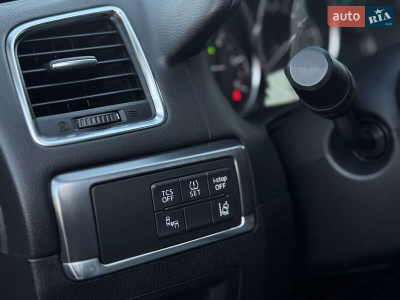 Позашляховик / Кросовер Mazda CX-5 2015 в Луцьку