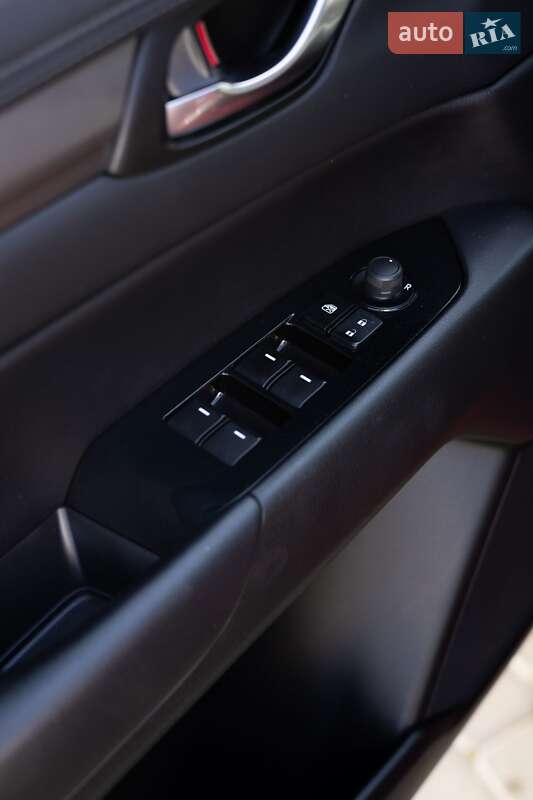 Внедорожник / Кроссовер Mazda CX-5 2018 в Ивано-Франковске фото 17 Внедорожник / Кроссовер Mazda CX-5 2018 в Ивано-Франковске