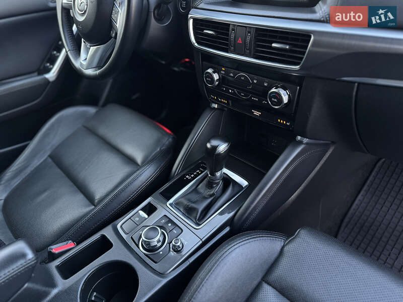 Позашляховик / Кросовер Mazda CX-5 2015 в Луцьку