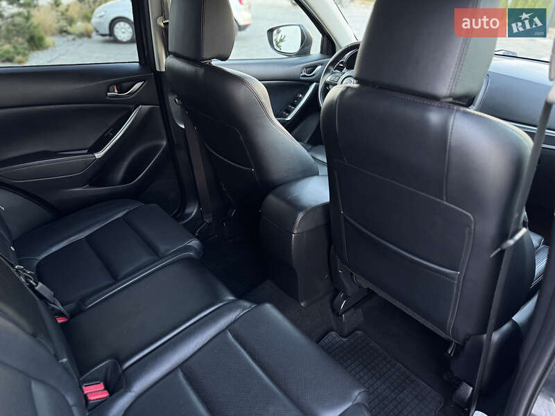 Позашляховик / Кросовер Mazda CX-5 2015 в Луцьку