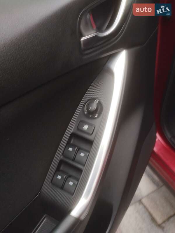 Внедорожник / Кроссовер Mazda CX-5 2015 в Луцке