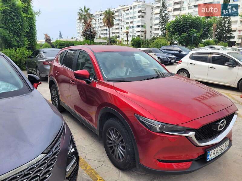 Внедорожник / Кроссовер Mazda CX-5 2017 в Киеве