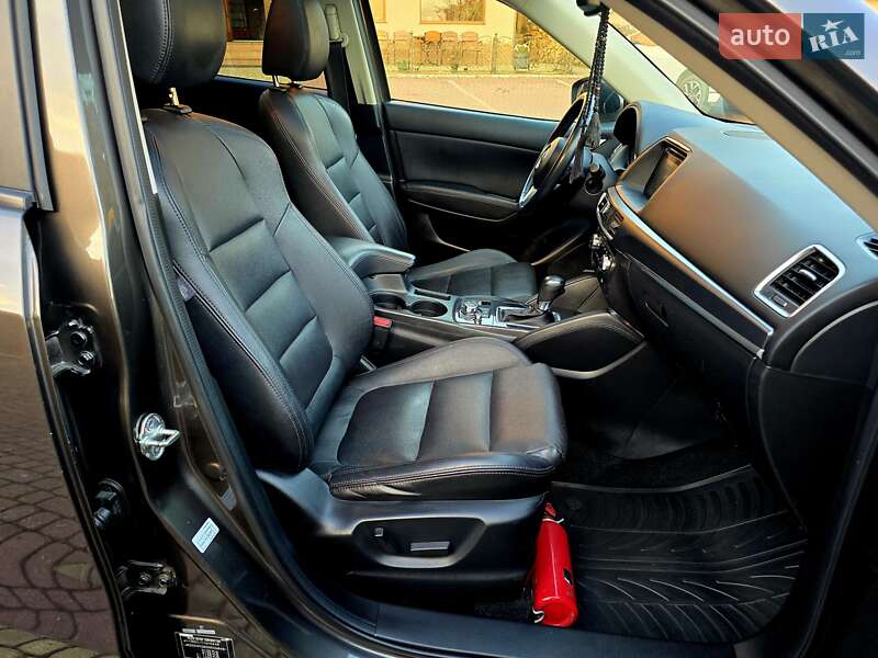 Внедорожник / Кроссовер Mazda CX-5 2016 в Мукачево