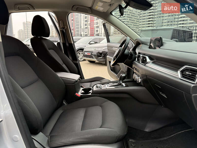 Внедорожник / Кроссовер Mazda CX-5 2018 в Киеве фото 19 Внедорожник / Кроссовер Mazda CX-5 2018 в Киеве