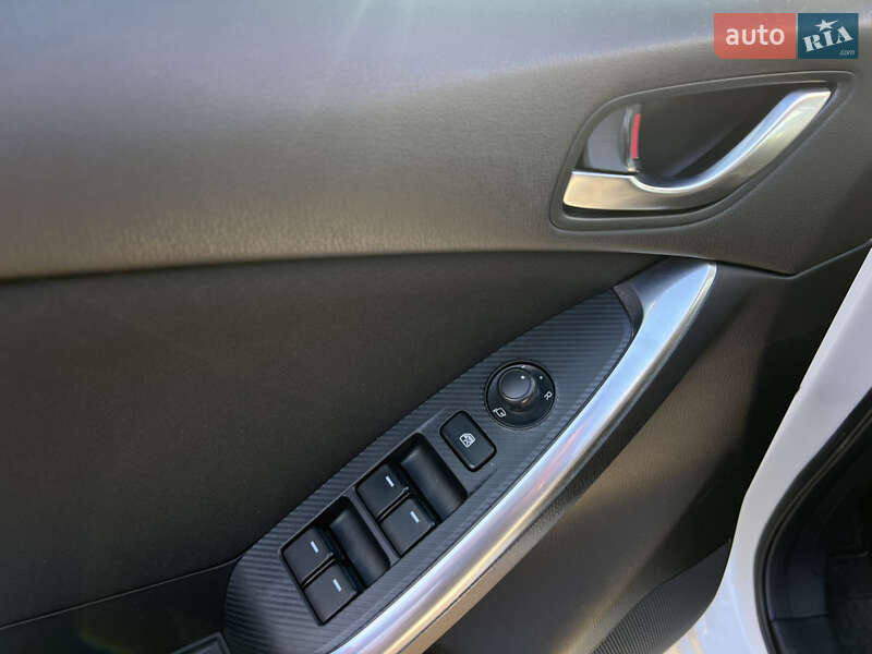 Внедорожник / Кроссовер Mazda CX-5 2015 в Киеве фото 16 Внедорожник / Кроссовер Mazda CX-5 2015 в Киеве