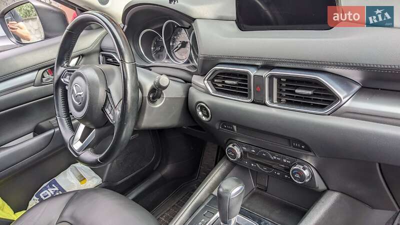 Внедорожник / Кроссовер Mazda CX-5 2017 в Корсуне-Шевченковском