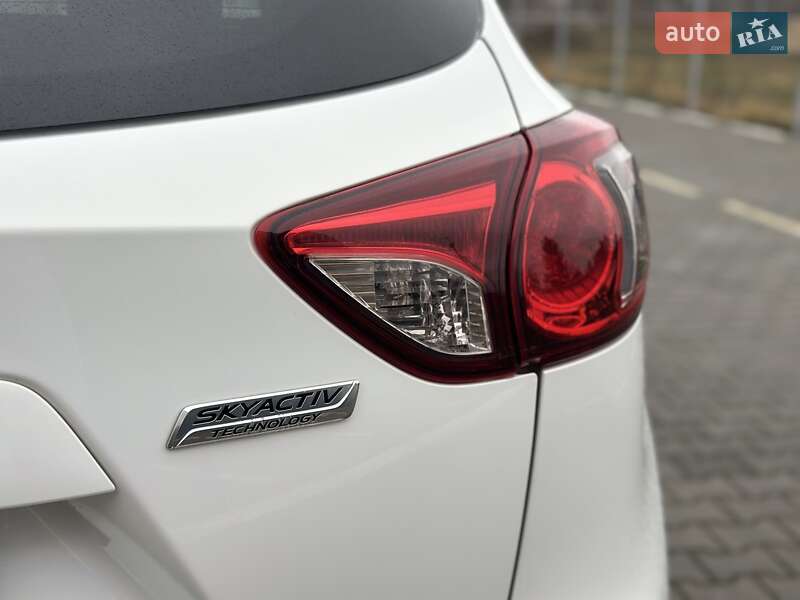 Внедорожник / Кроссовер Mazda CX-5 2014 в Нововолынске