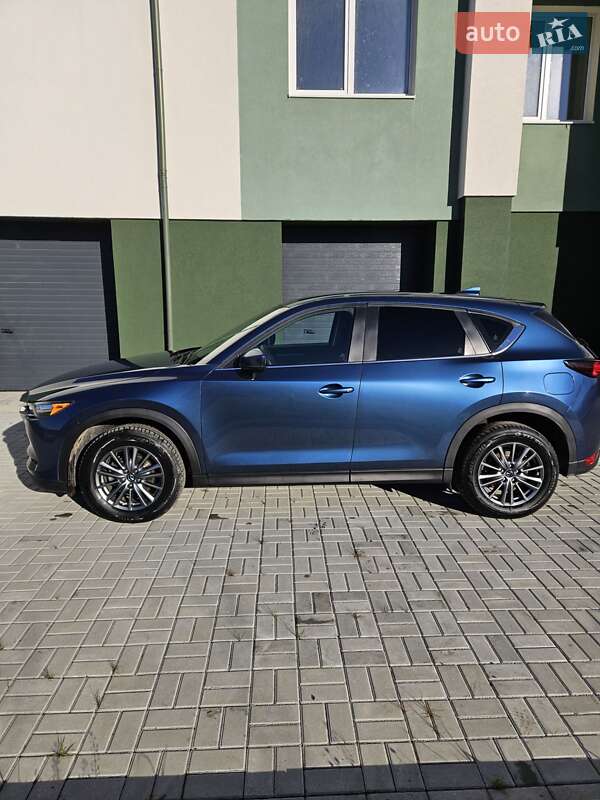 Внедорожник / Кроссовер Mazda CX-5 2017 в Черновцах
