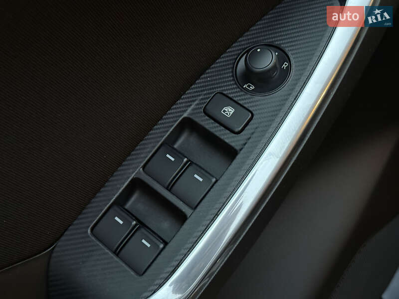 Внедорожник / Кроссовер Mazda CX-5 2014 в Ровно