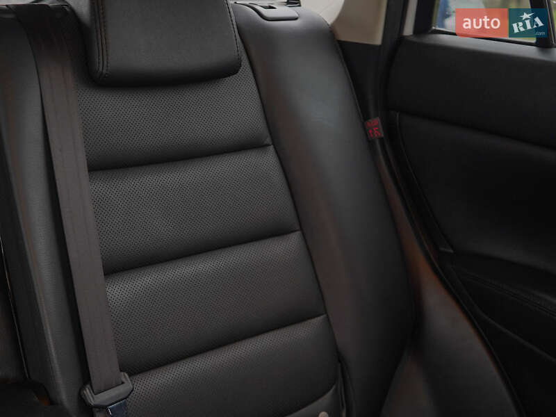 Внедорожник / Кроссовер Mazda CX-5 2017 в Днепре