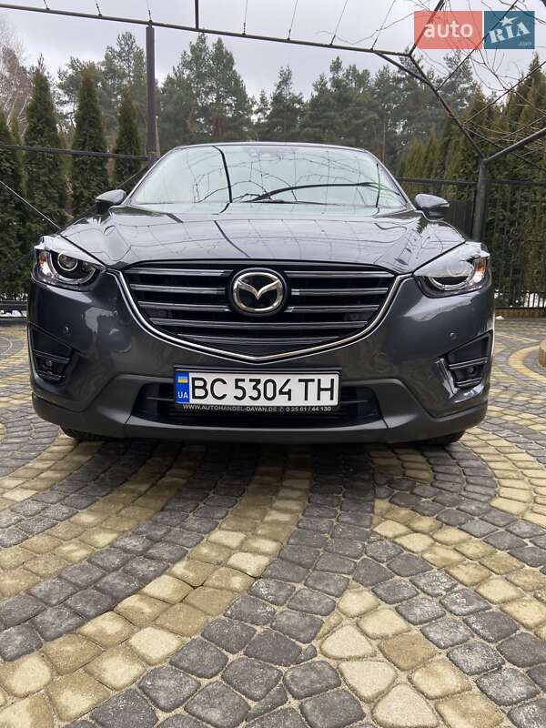 Внедорожник / Кроссовер Mazda CX-5 2016 в Новояворовске