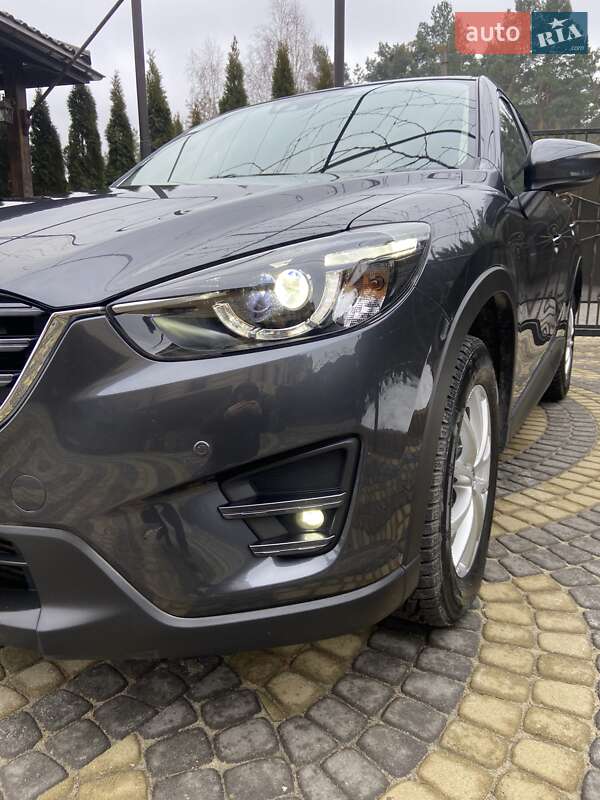 Внедорожник / Кроссовер Mazda CX-5 2016 в Новояворовске