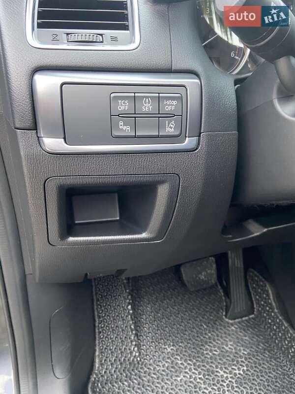 Внедорожник / Кроссовер Mazda CX-5 2016 в Новояворовске