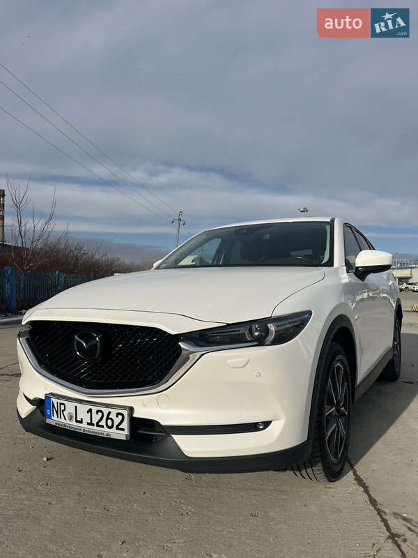 Внедорожник / Кроссовер Mazda CX-5 2017 в Черновцах