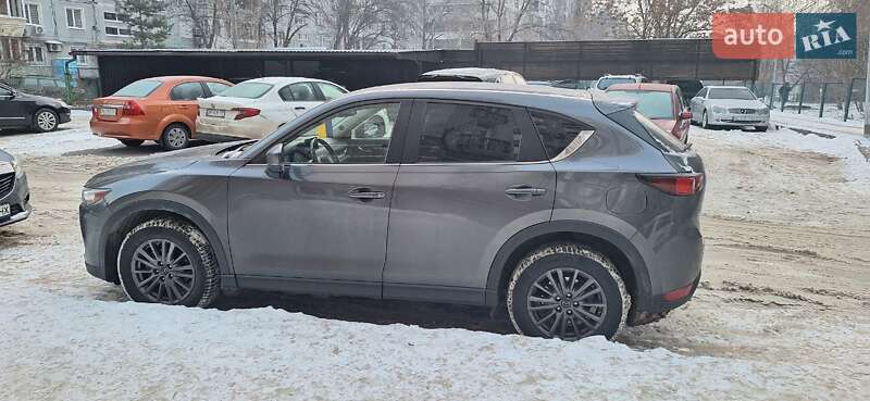 Внедорожник / Кроссовер Mazda CX-5 2017 в Запорожье